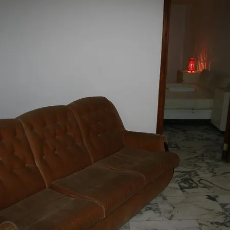 Oxi Square * Λευκωσία